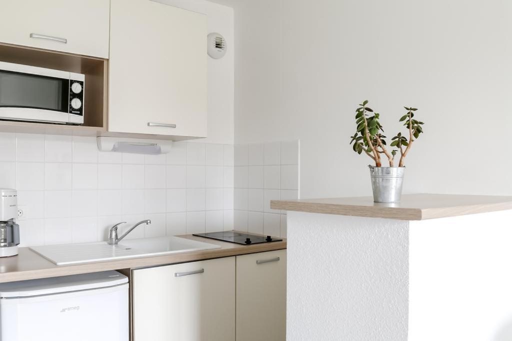 Le Fleur"H"On 11 D'Honfleur, T2 En Residence Avec Piscine, Wifi Et Parking Gratuits Экемовиль Экстерьер фото